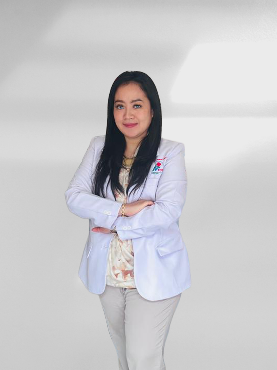 dr. Putri A, Sp.DVE., FINSDV., MARS